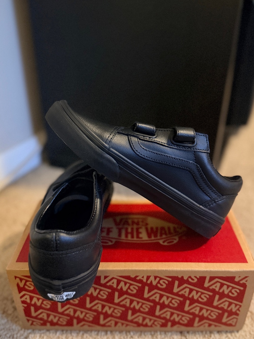 Vans Black Leather Velcro Low-Top Sneakers